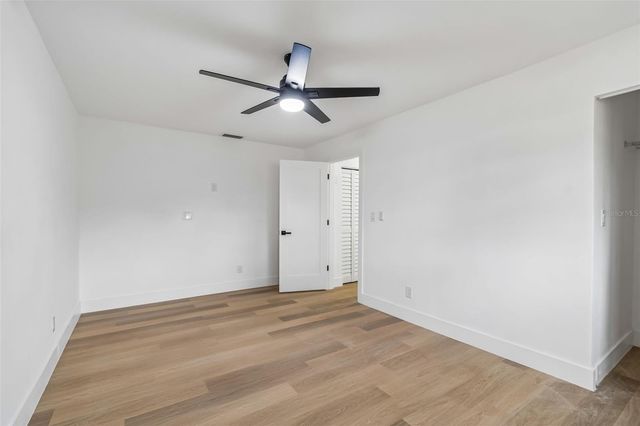 2550 GOMAZ WAY S, St Petersburg, FL 33712