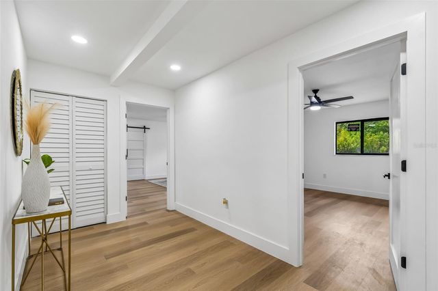 2550 GOMAZ WAY S, St Petersburg, FL 33712