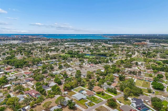 2550 GOMAZ WAY S, St Petersburg, FL 33712