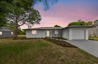 2550 GOMAZ WAY S, St Petersburg, FL 33712