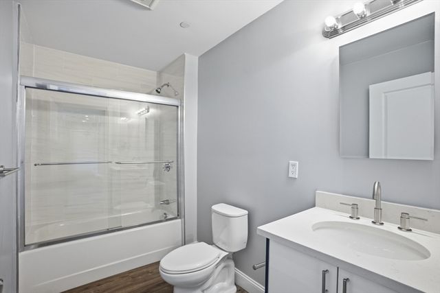 632 Centre St 204, Boston, MA 02139