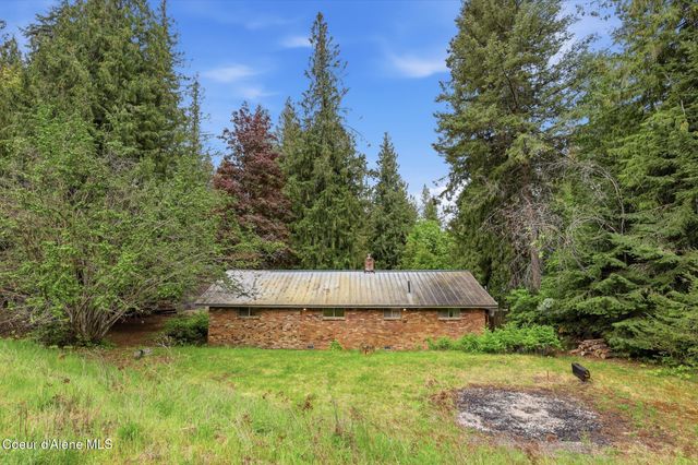 8993 W Twin Lakes RD, Rathdrum, ID 83858