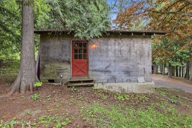 8993 W Twin Lakes RD, Rathdrum, ID 83858