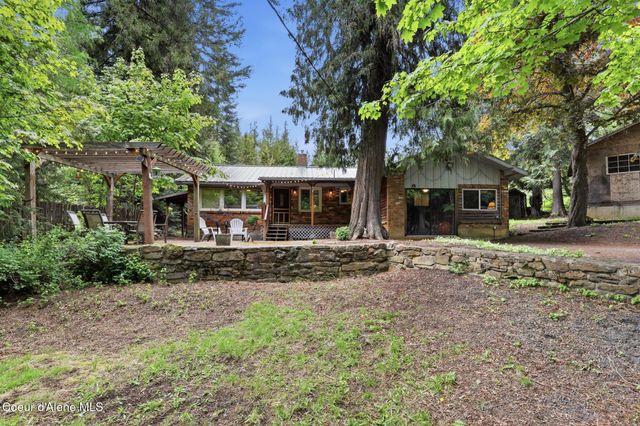 8993 W Twin Lakes RD, Rathdrum, ID 83858