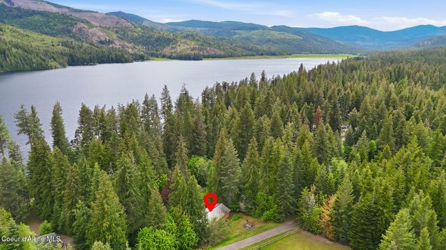 8993 W Twin Lakes RD, Rathdrum, ID 83858