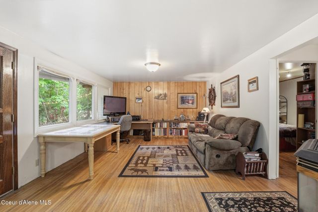 8993 W Twin Lakes RD, Rathdrum, ID 83858