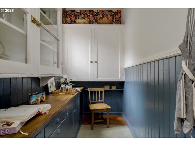 1333 Se MAIN St, Portland, OR 97214