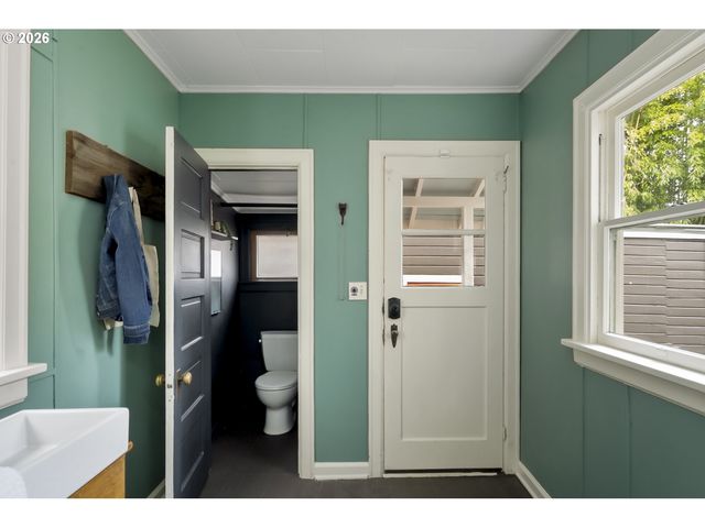 1333 Se MAIN St, Portland, OR 97214