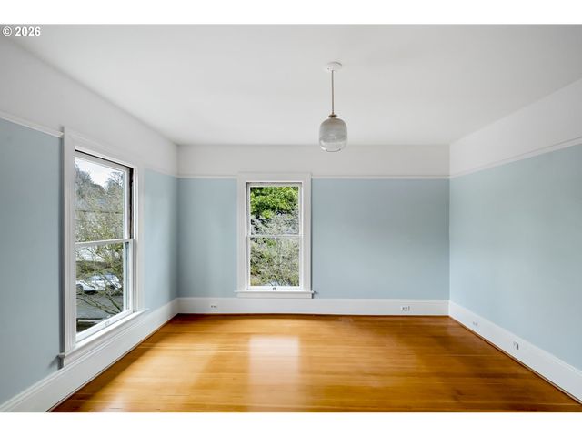 1333 Se MAIN St, Portland, OR 97214