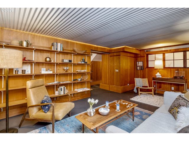 1333 Se MAIN St, Portland, OR 97214