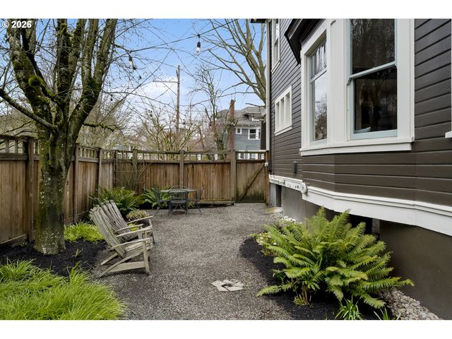 1333 Se MAIN St, Portland, OR 97214