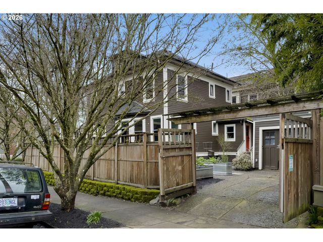 1333 Se MAIN St, Portland, OR 97214