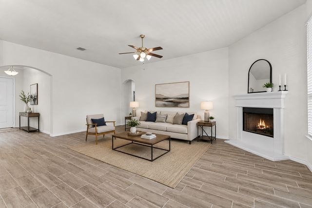 112 Mockingbird Hill Drive, Joshua, TX 76058