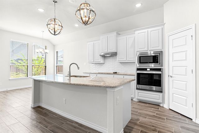 112 Mockingbird Hill Drive, Joshua, TX 76058