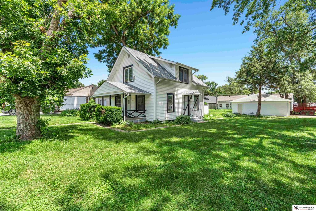 2411 Madison Street, Bellevue, NE 68005