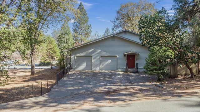 24050 Carson Dr, Pioneer, CA 95666