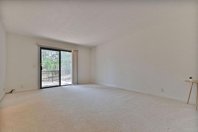 24050 Carson Dr, Pioneer, CA 95666