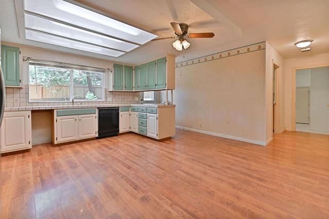 24050 Carson Dr, Pioneer, CA 95666