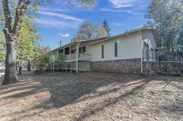 24050 Carson Dr, Pioneer, CA 95666