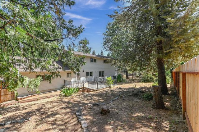 24050 Carson Dr, Pioneer, CA 95666