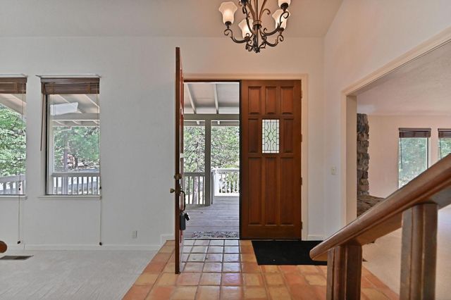 24050 Carson Dr, Pioneer, CA 95666