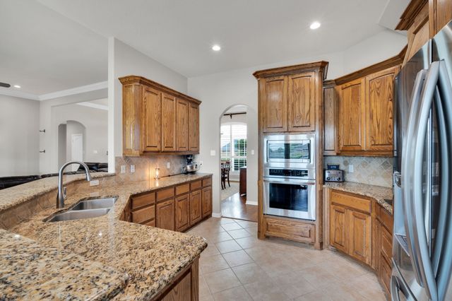 3133 Belmont Lane, Terrell, TX 75160