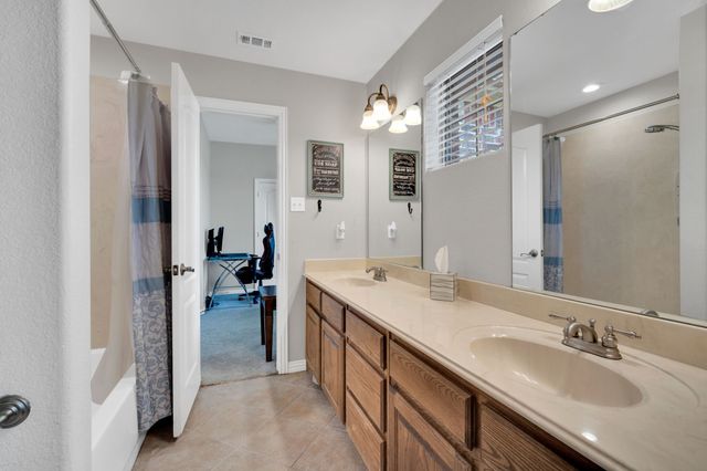 3133 Belmont Lane, Terrell, TX 75160