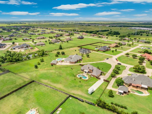 3133 Belmont Lane, Terrell, TX 75160