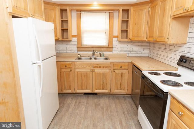 329-331 E. CHURCH STREET, Lock Haven, PA 17745