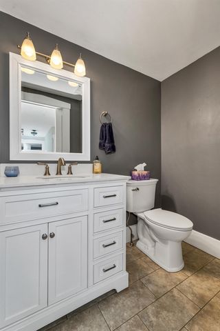 236 Main Street, Candia, NH 03034