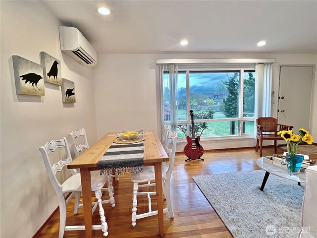 7919 45th Avenue S, Seattle, WA 98118