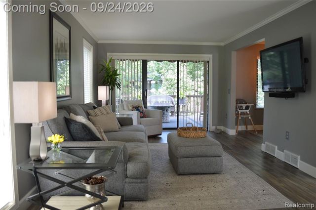 4789 Curtis Lane, Clarkston, MI 48346