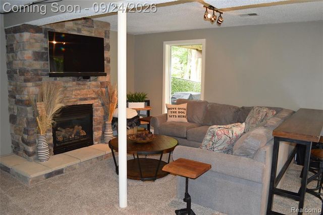 4789 Curtis Lane, Clarkston, MI 48346