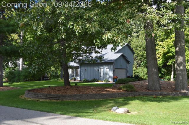 4789 Curtis Lane, Clarkston, MI 48346