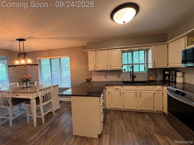 4789 Curtis Lane, Clarkston, MI 48346