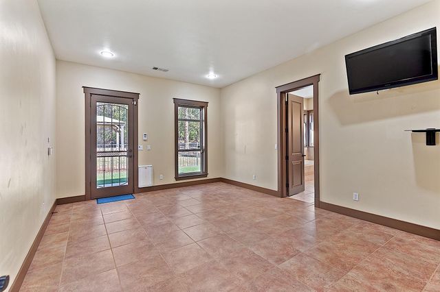 6995 Monument Drive, Grants Pass, OR 97526