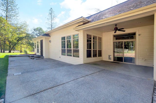 6995 Monument Drive, Grants Pass, OR 97526