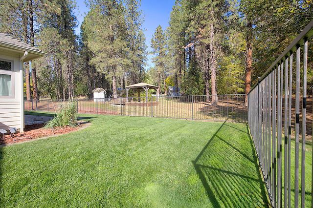 6995 Monument Drive, Grants Pass, OR 97526