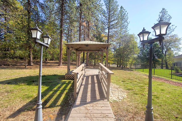 6995 Monument Drive, Grants Pass, OR 97526