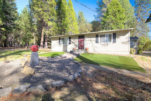 6995 Monument Drive, Grants Pass, OR 97526