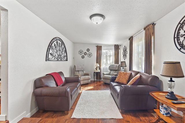 6995 Monument Drive, Grants Pass, OR 97526