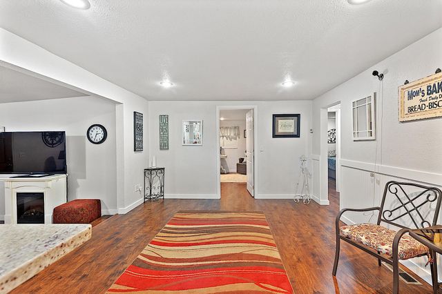 6995 Monument Drive, Grants Pass, OR 97526