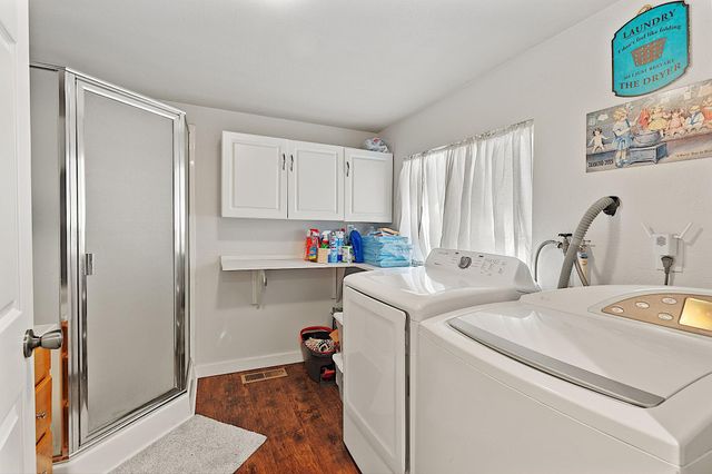 6995 Monument Drive, Grants Pass, OR 97526