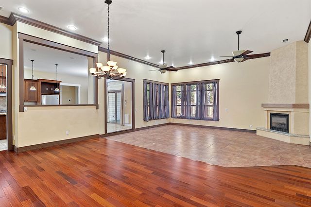 6995 Monument Drive, Grants Pass, OR 97526