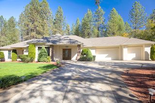 6995 Monument Drive, Grants Pass, OR 97526