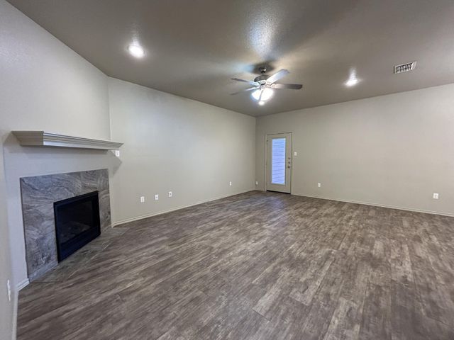 2134 10th Street, Lubbock, TX 79401