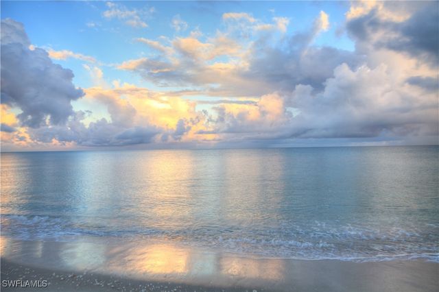 699 110th AVE N Unit B, Naples, FL 34108