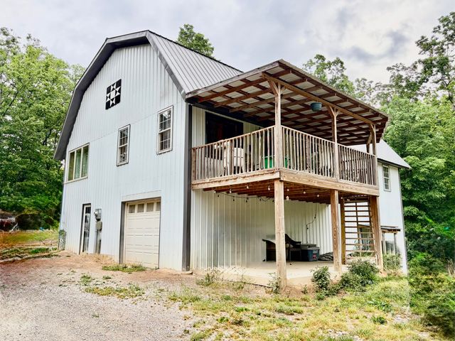 915 Oscar Morgan Road, Strunk, KY 42649
