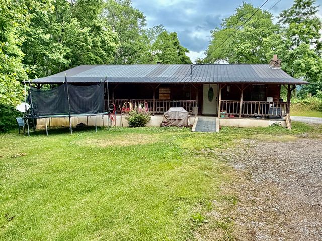 915 Oscar Morgan Road, Strunk, KY 42649