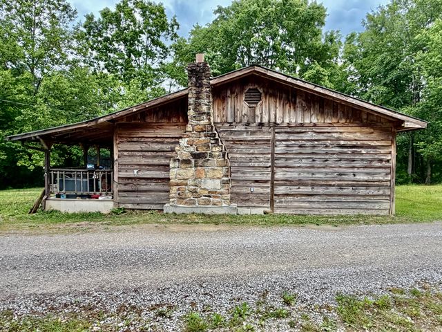 915 Oscar Morgan Road, Strunk, KY 42649